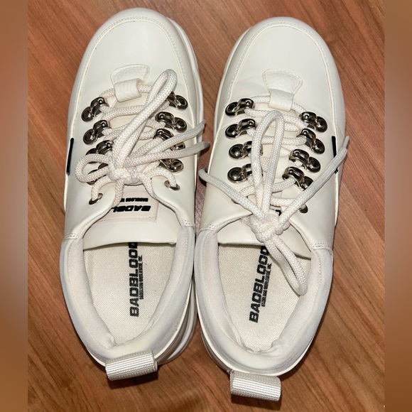 BAD BLOOD STORE KOREA WHITE SNEAKER PLATFORMS - Picture 3 of 4